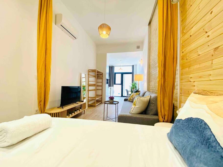Beautiful Flat Next The Beach บาเลนเซีย ภายนอก รูปภาพ