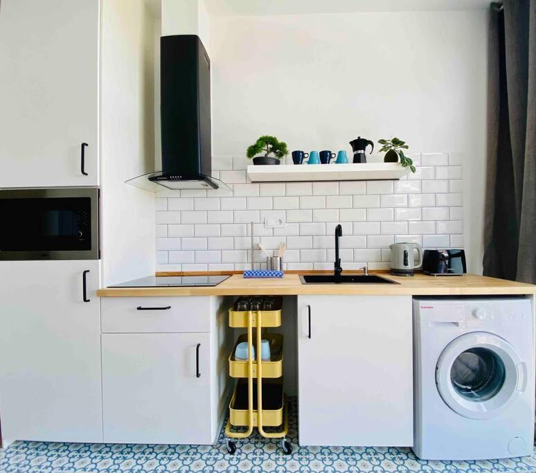 Beautiful Flat Next The Beach บาเลนเซีย ภายนอก รูปภาพ