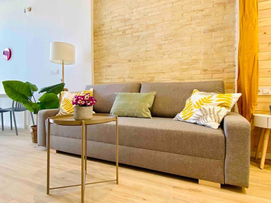 Beautiful Flat Next The Beach บาเลนเซีย ภายนอก รูปภาพ