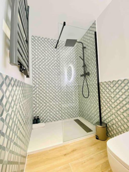 Beautiful Flat Next The Beach บาเลนเซีย ภายนอก รูปภาพ